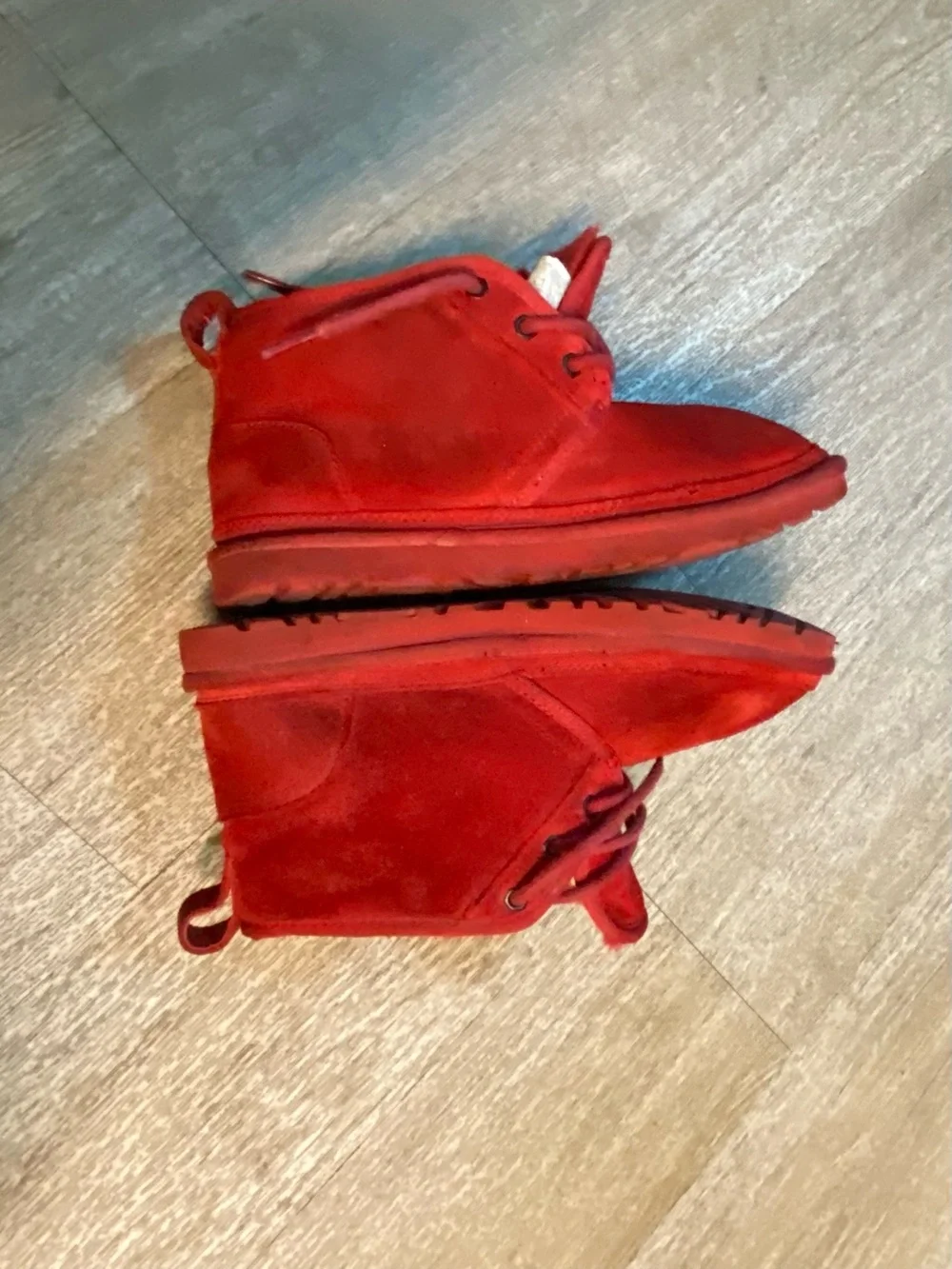 UGG NEUMEL RED WOMENS BOOTS SIZE 8